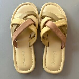 🎉2xHP🎉Madewell puffy woven leather slides